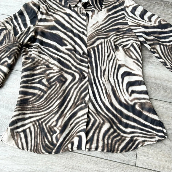 Vintage Louben Tiger Print Semi Sheer Button Down Shirt  Made in Canada - Picture 8 of 14